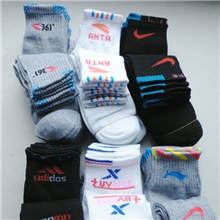 女士运动袜子中筒袜子批发地摊袜子涤棉袜子厂家批发