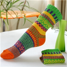【全网性价比最高】外贸粗彩线高帮提花男女情侣款民族风袜子批发