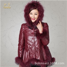 2013年冬新款真皮羽绒服海宁真皮女狐狸毛领带帽皮衣