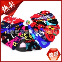 厂家直销服饰批发、保暖舒适普通款毛衣多花色混批狗狗针织毛衣