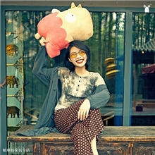 可爱犀牛创意玩具舒适柔软毛绒玩具拼色大抱枕公仔帕库玛