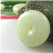 专业生产新疆和田玉吊坠平安扣吊坠和田玉吊坠批发