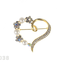 韩版镀金镶水晶钻心形胸针胸花时尚衣饰流行饰品批发订做