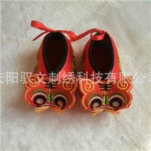 批发婴儿虎头鞋机绣手工鞋满月礼品喜庆用品旅游产品