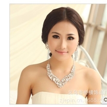 TL003新娘饰品批发新款欧美时尚项链饰品奢华水晶套装新娘必备