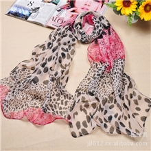 批发韩版时尚丝巾印花豹纹新款丝巾披肩2013款上市J-085