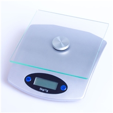 生产销售HK厨房称水果秤药物秤玻璃厨房秤5kg