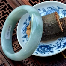 72.34克批发天然缅甸A货手镯扁圆形翡翠58mm玉手镯61205045706