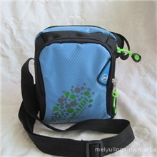 大量批发单肩包最新小单肩包品牌韩版运动包时尚帆布包批发