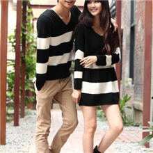 秋装情侣装毛衣韩版新品中长款毛衣女条纹蝙蝠袖宽松针织衫