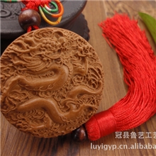 LYTA-121H厂家直销精雕桃木车精美圆龙牌车挂
