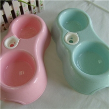 宠物食具厂家直销批发宠物碗可插瓶塑料宠物双碗狗碗自动喂水