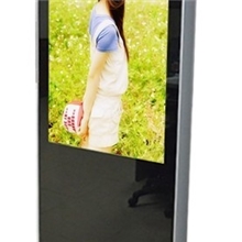 供应高清42寸落地式广告机/网络广告机/液晶广告机