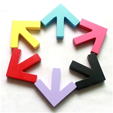 厂家直销特价批发木质挂钩创意衣帽挂钩彩色箭头挂钩