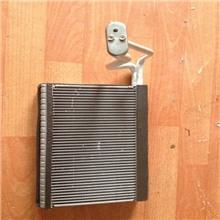 厂家直销优质供应豪沃轻卡蒸发器总成质量上乘品质保证