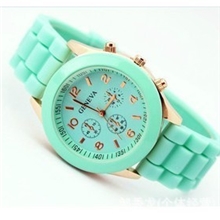 外贸爆款GENEVA日内瓦硅胶手表时尚学生表三眼环钻石英手表